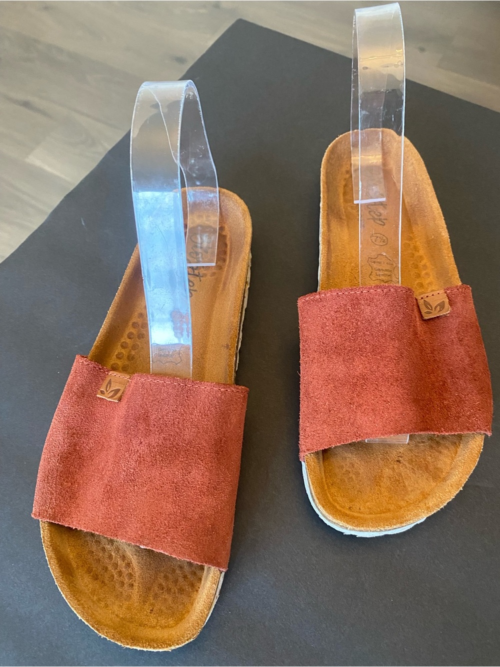 BioStep Sandals 7.5 Casual Slip On Comfort Flat Slide Red Brown Leather One Band